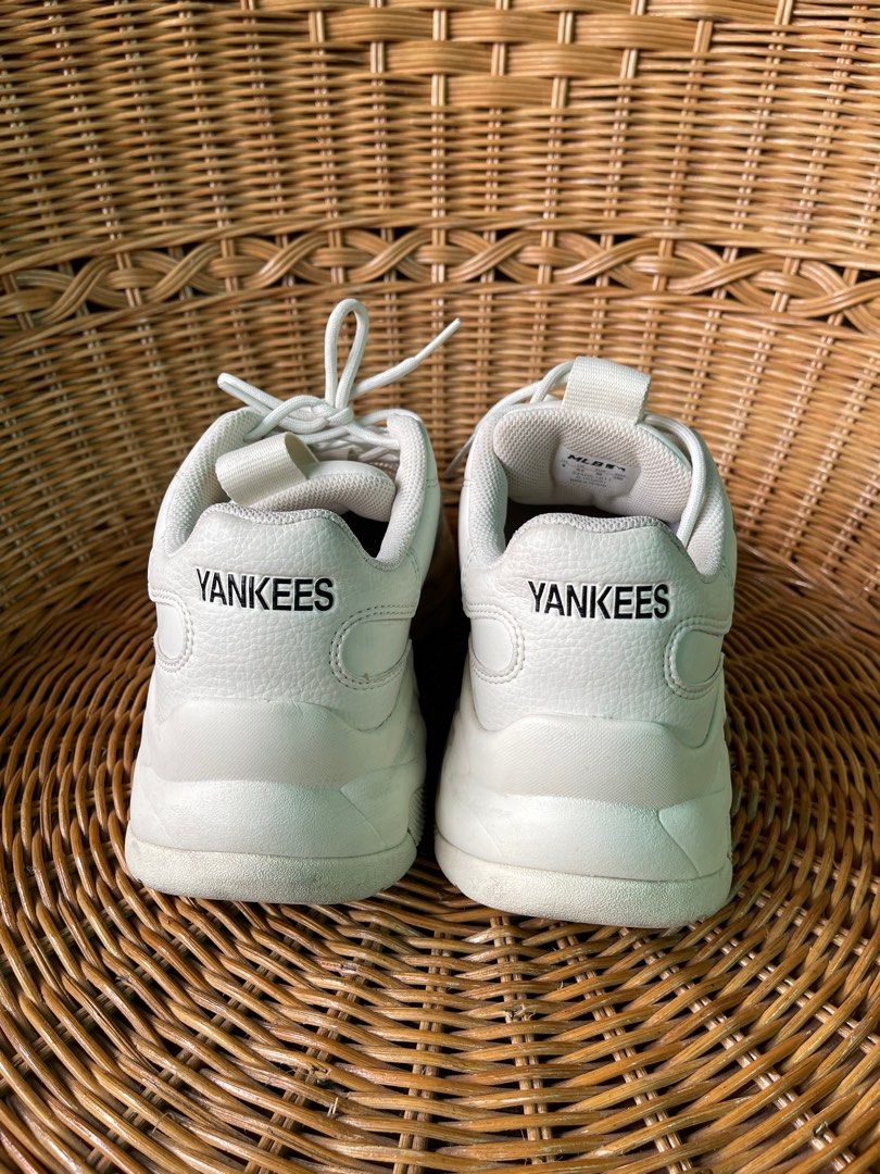 💫GIVEAWAYS TIME!!!MLB Shoes NY Yankees from Korea💫 📱 +