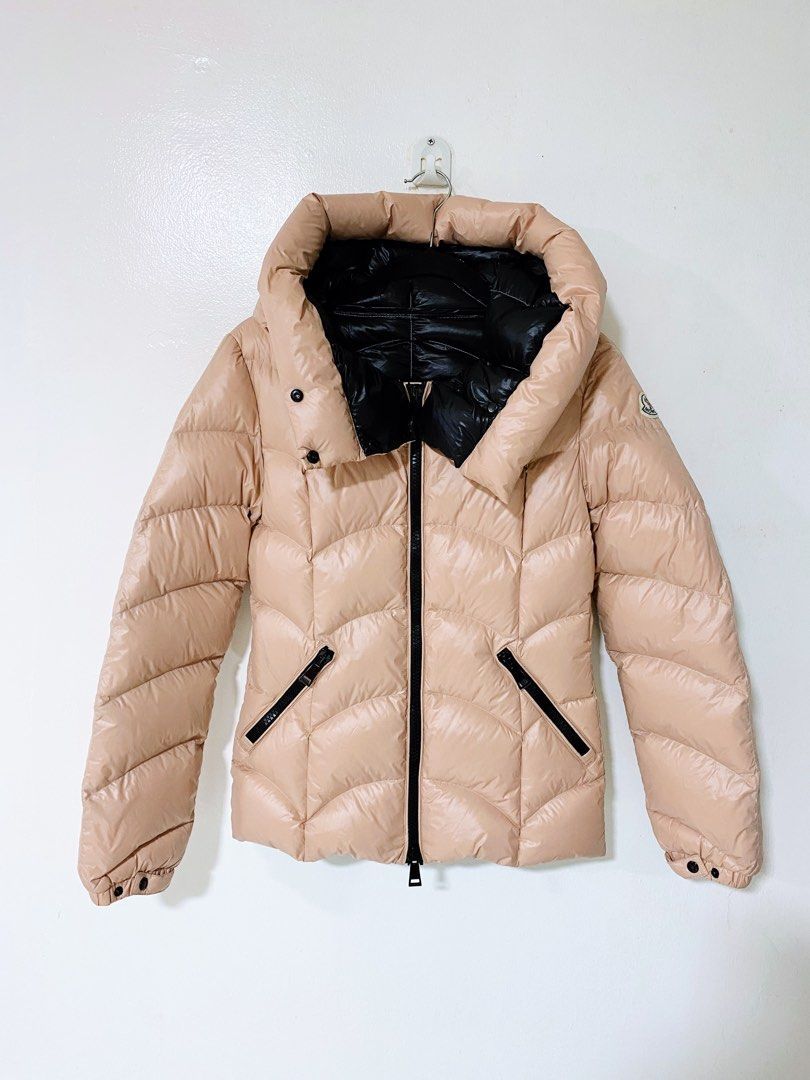 Moncler akebia deals