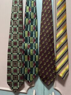 Touch of Maroon Neckties P250 each