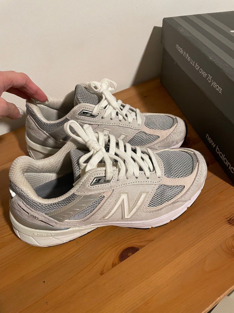 All white hotsell new balance 990