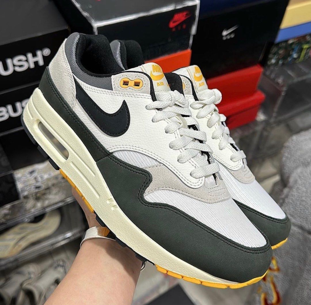 Womens air max athletics sneakers on sale