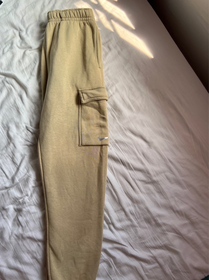 Nike Cargo Joggers Men s Fashion Bottoms Joggers on Carousell
