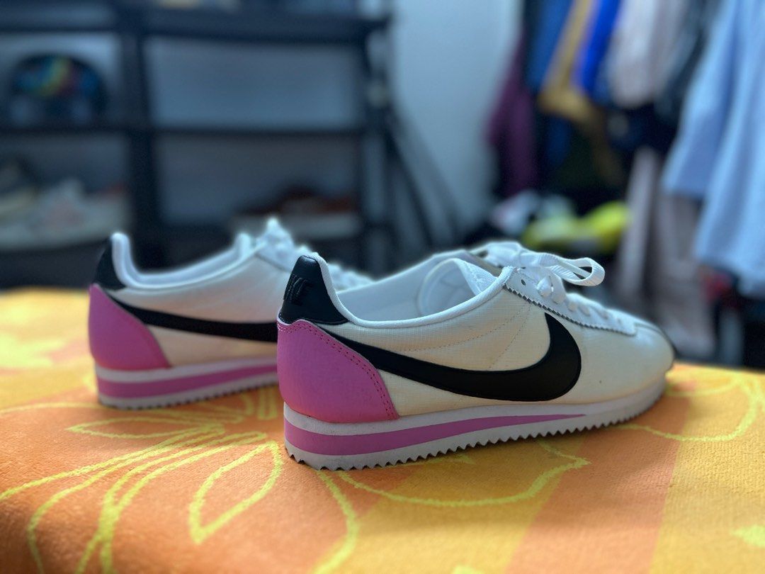 Rose pink nike cortez online