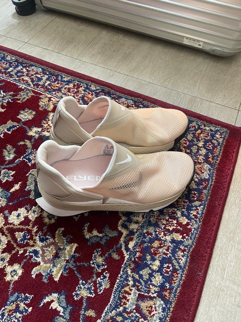 Nike FlyEase, Women's Fashion, Footwear, Sneakers on Carousell