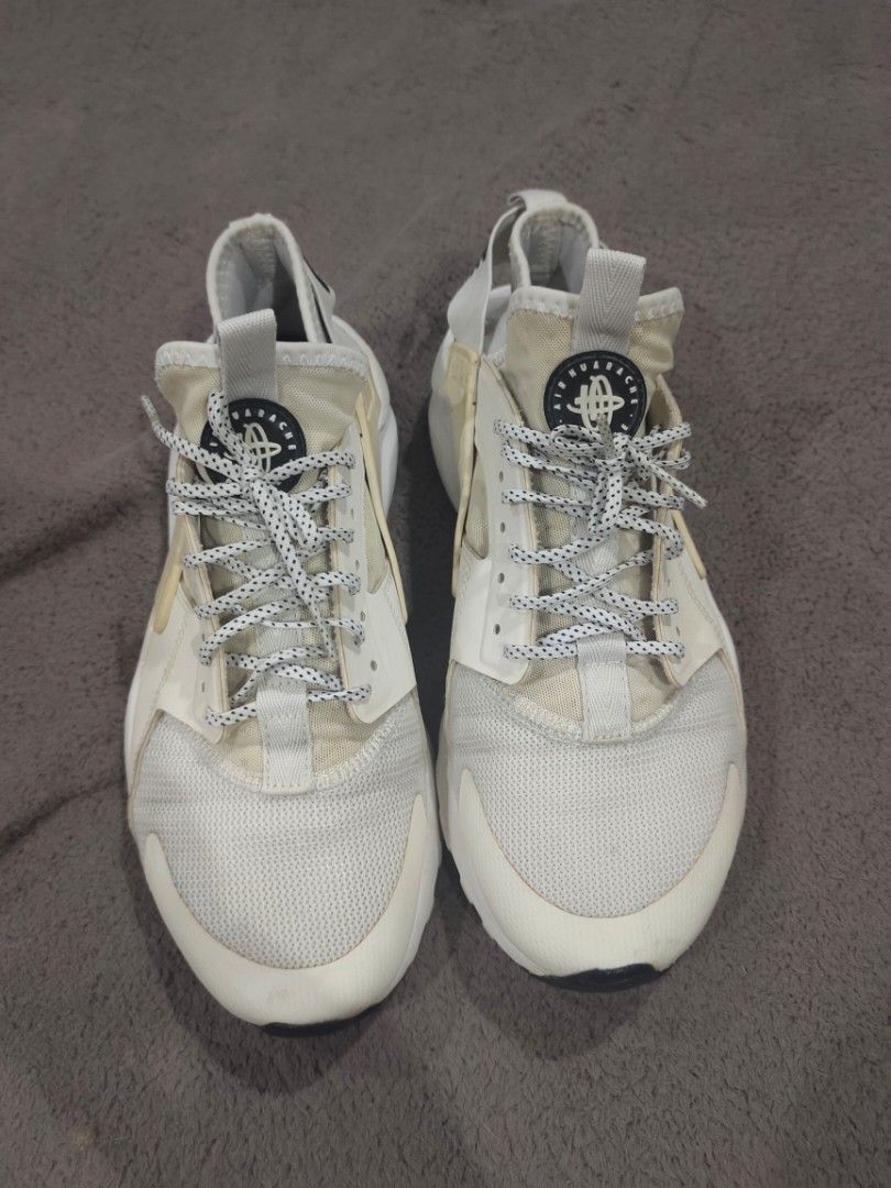NIKE HUARACHE Men s Fashion Footwear Sneakers on Carousell