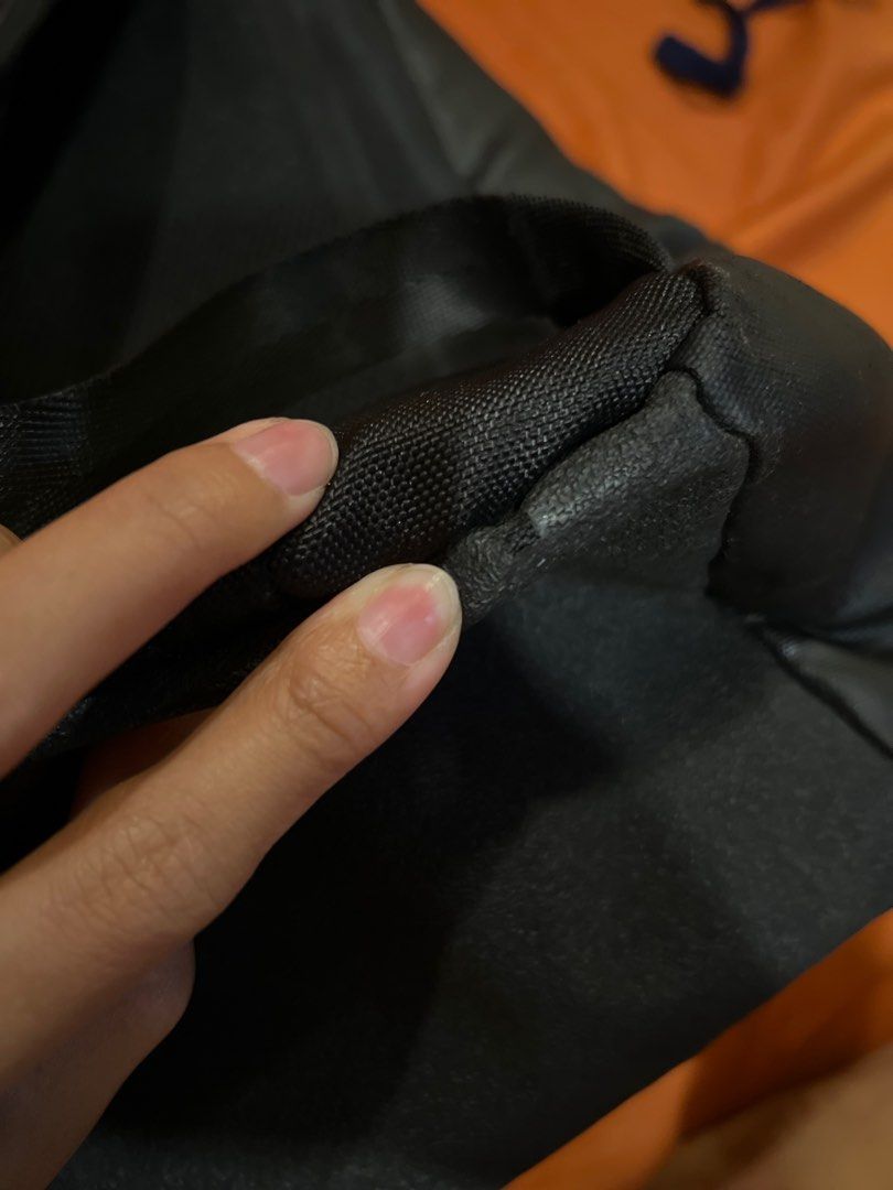 Nike Jordan Alias Backpack (Category: Backpacks) located in Pateros City. Submitted by nanax98 (Listing ID 1238464992, Image 3). Description: 9/10 condition A little chip on the bottom, cannot be seen when worn Location: Cainta/Pasig/BGC.