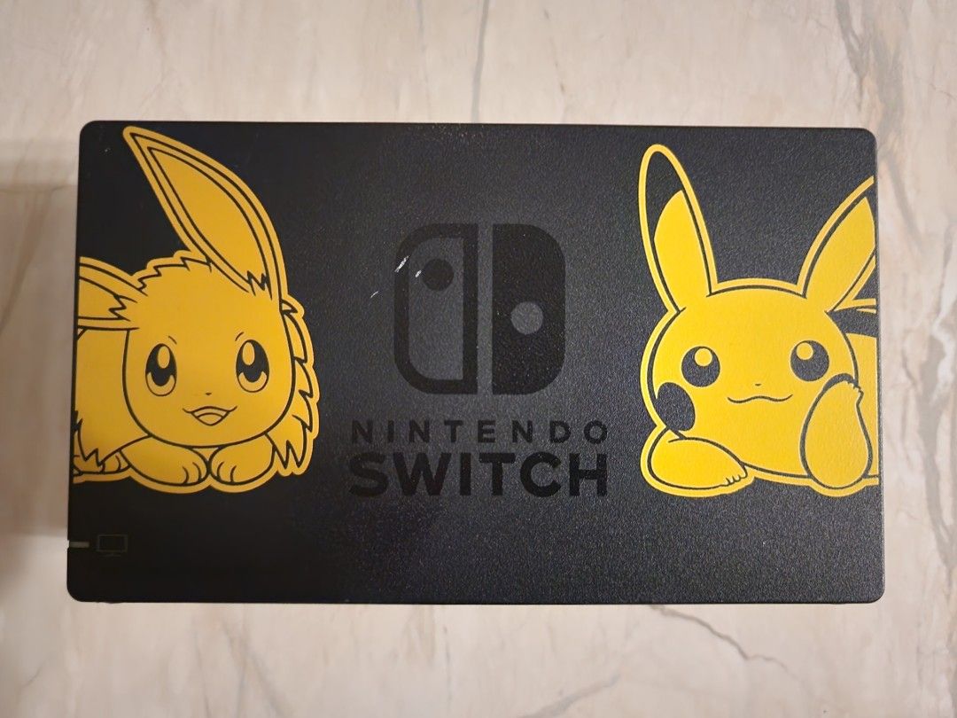 Nintendo Switch Pokemon Let's Go Eevee Edition (GEN 1), Video Gaming