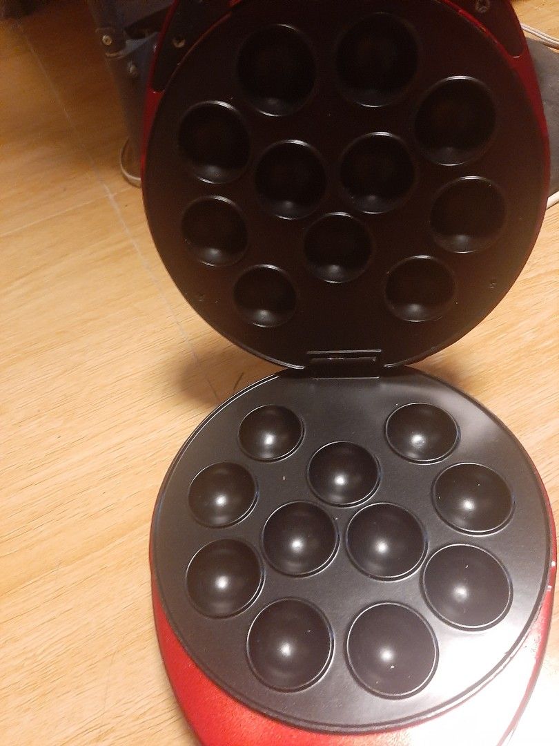 Nostalgia cake pop maker on Carousell