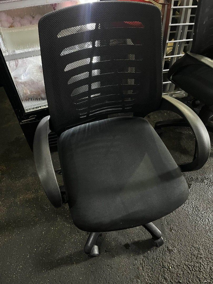 Office/Study chair 900 pesos. Pasay loc, Furniture & Home Living