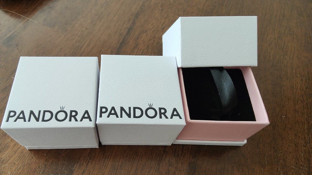 Pandora charm box and gift bag sales