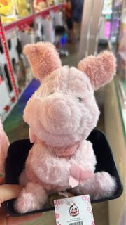 (Category: ) located in . Submitted by rebeccachong (Listing ID 1238543523, Image 1). Description: .