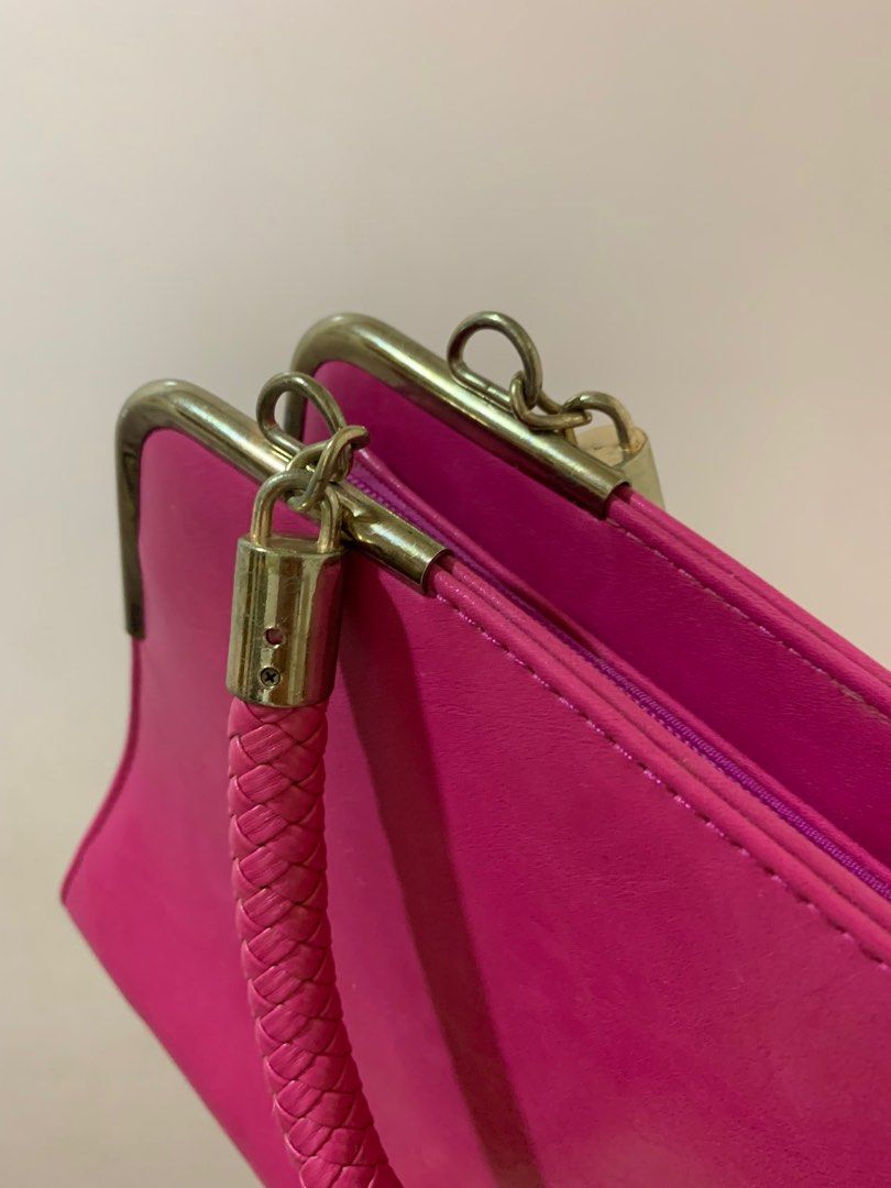 Pink Fashion Hand Bag (Category: Shoulder Bags) located in Marikina City. Submitted by mrs.bee_09 (Listing ID 1238566859, Image 3). Description: **DECLUTTERING** - Used only twice; Not properly stored - With signs of usage - Metal has stains - Still in good condition Suitable for: - Casual attire (e.g. jeans, printed top) - Semi-formal outfit.