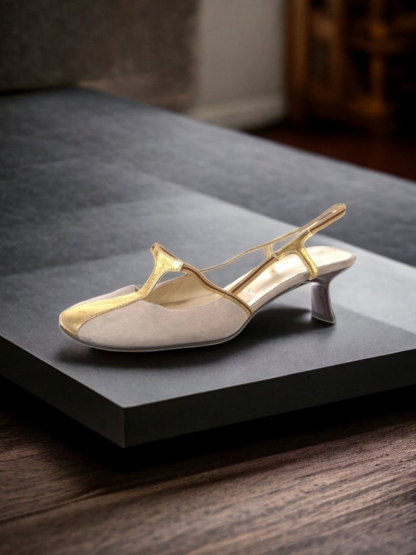 Kitten heel round toe shoes hotsell