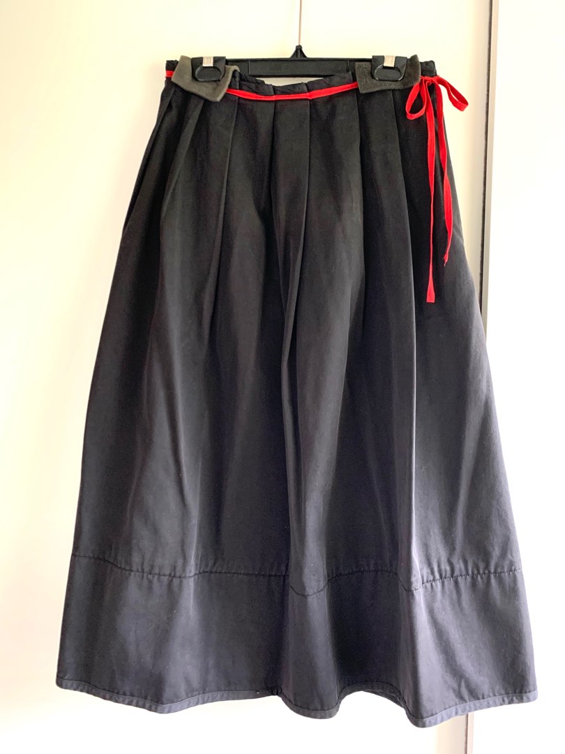 Prada Sport maxi skirt, 女裝, 褲＆半截裙, 裙 Carousell
