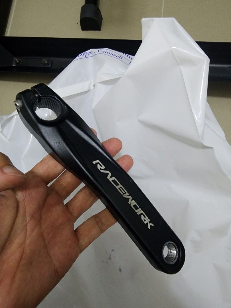 Racework (Category: Parts & Accessories) located in Singapore. Submitted by lobang_shop (Listing ID 1238445233, Image 2). Description: Selling off lightly use crankset for MTB, together with BB, 73mm. 2 rotor, 180mm and 160mm. Only self collection at 752362. Arrange delivery on your own. payment is required for confirmation. won't entertain time waster. Thanks for reading. lastly don't lowball.