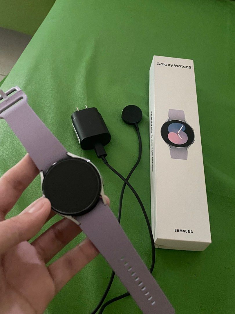 Samsung watch 5, Mobile Phones & Gadgets, Wearables & Smart Watches on