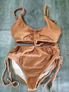 (Category: ) located in . Submitted by michelesells (Listing ID 1238433206, Image 1). Description: .