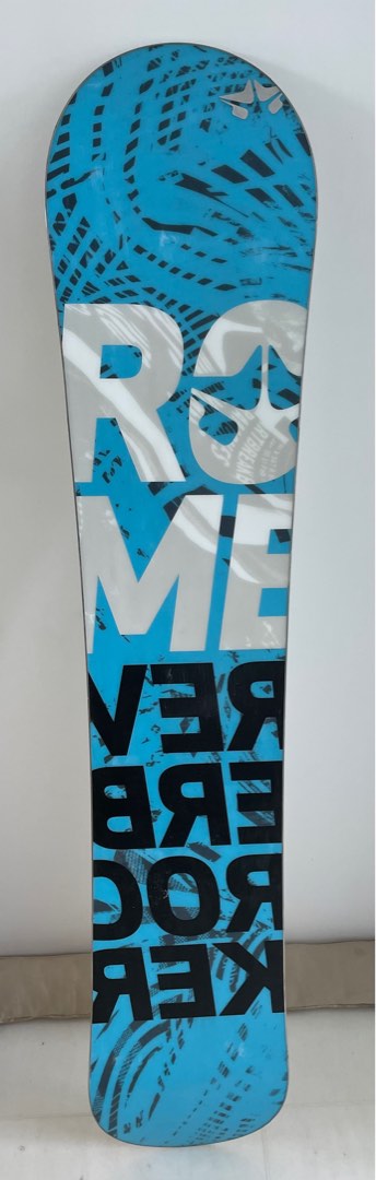 Selling Rome Snowboard (used 2 times)