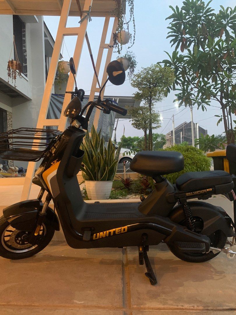 Sepeda Listrik United Salvador SE on Carousell