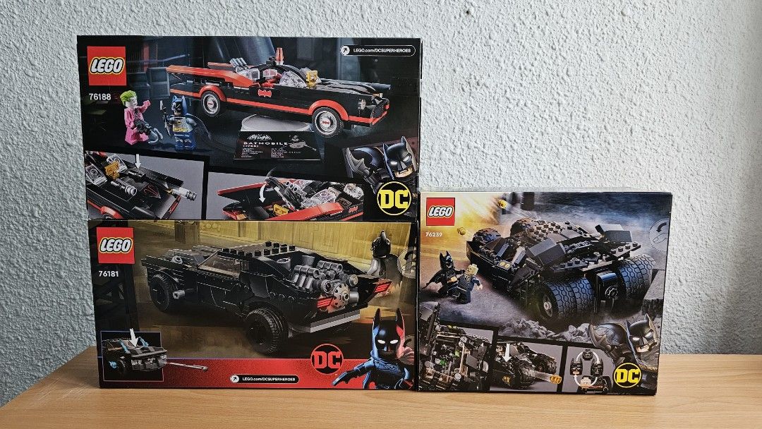  LEGO DC 76181 The Batman Batmobile: The Penguin Chase