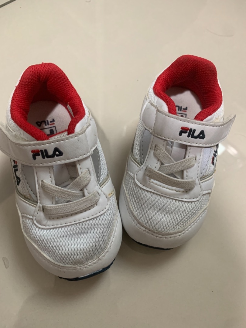 Newborn best sale fila shoes