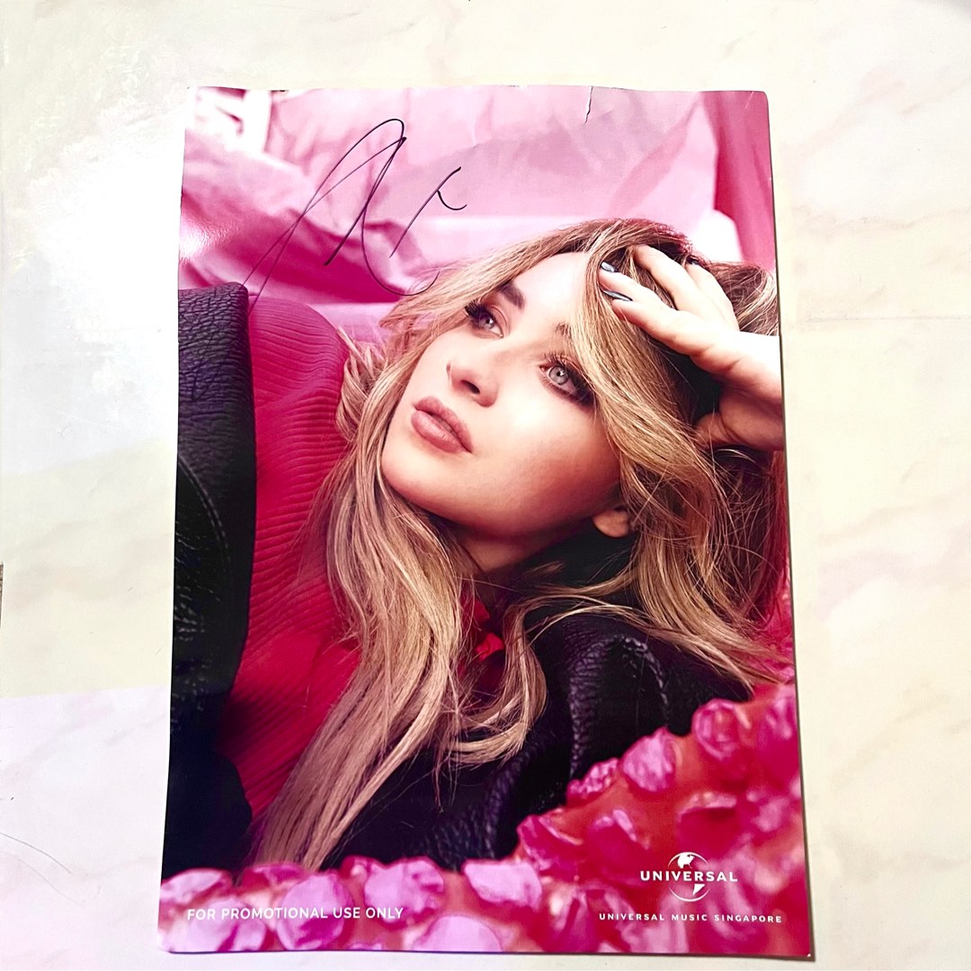 SIGNED SABRINA CARPENTER POSTER, Hobbies &amp; Toys, Music &amp; Media, Music Accessories on Carousell
