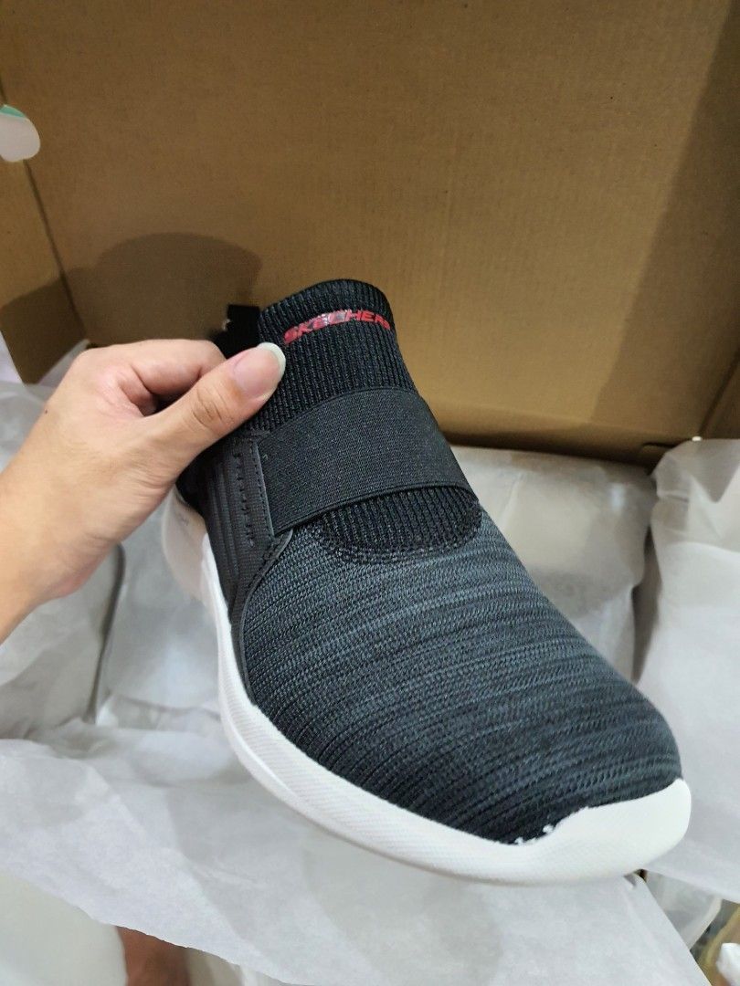 New skechers deals stretch shoes