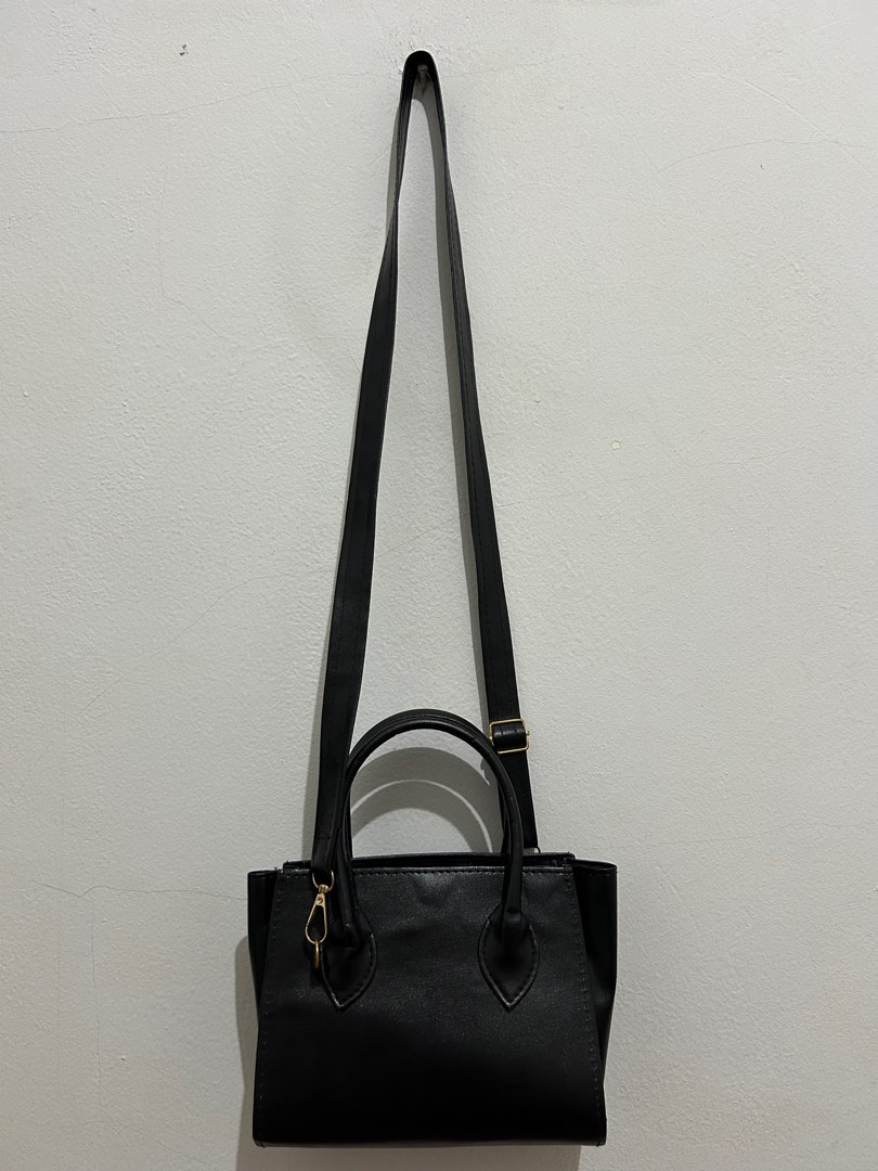 Small Black Bag on Carousell