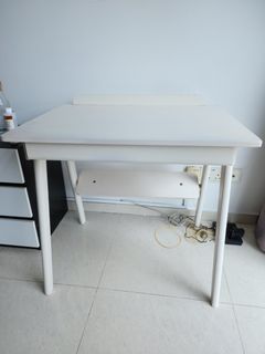 (Category: ) located in . Submitted by Charneen (Listing ID 1238485494, Image 1). Description: .