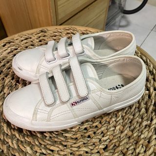 (Category: ) located in . Submitted by conceptsbyordinary (Listing ID 1238496962, Image 1). Description: .