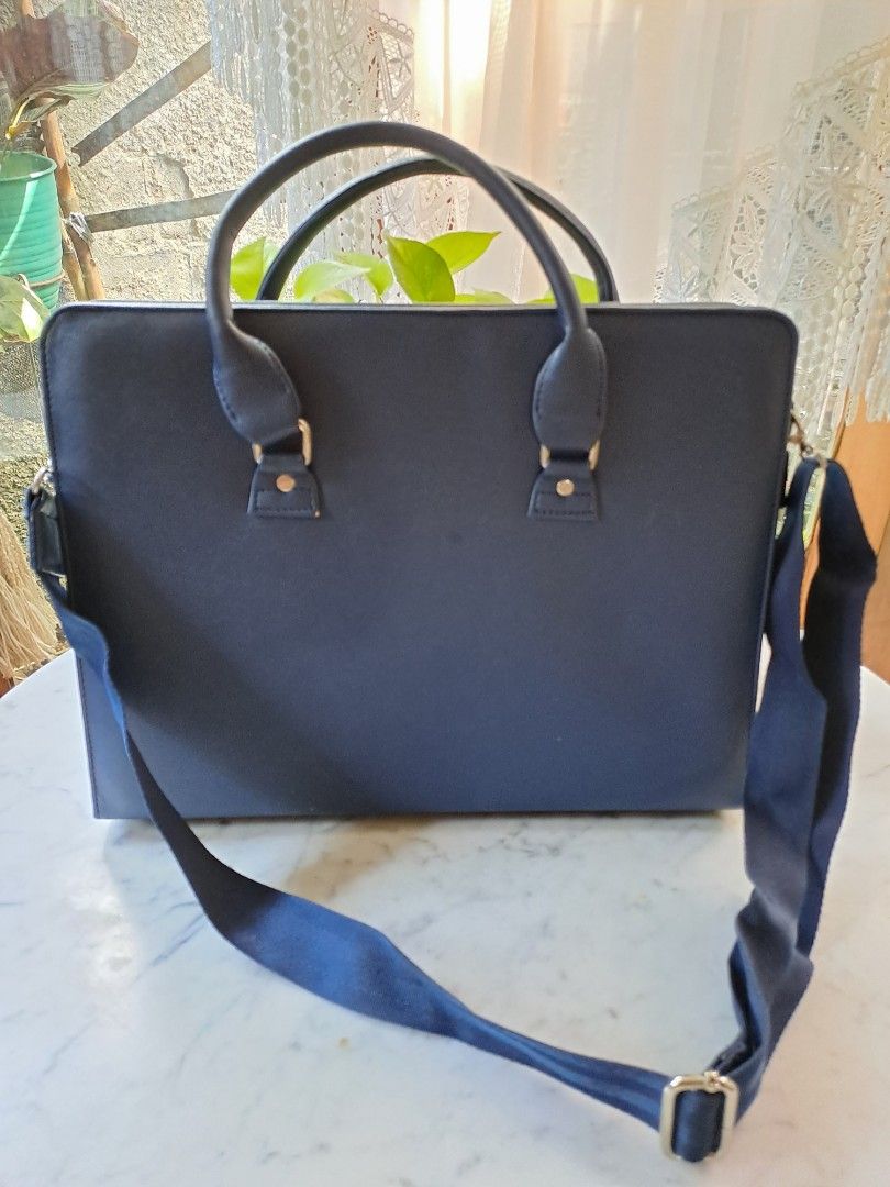 Tas biru like new on Carousell