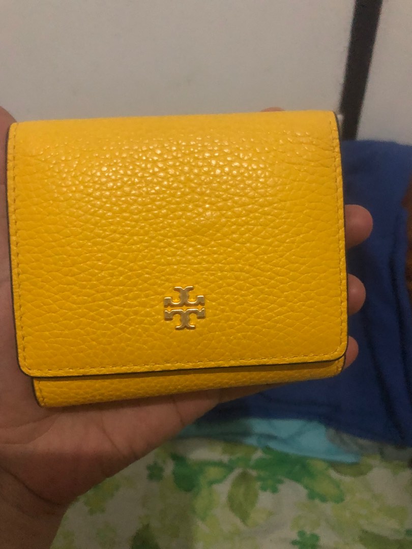 Tory Burch Bifold Wallet, Women's Fashion, Bags & Wallets, Wallets