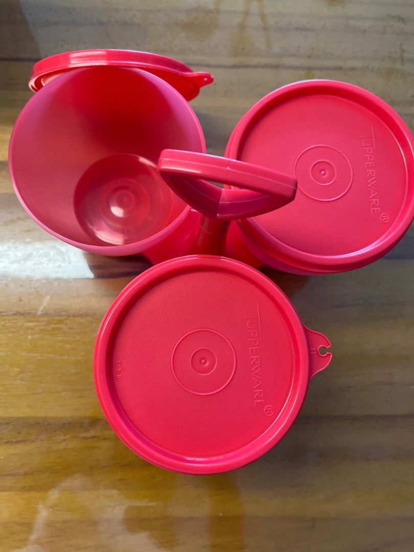 Tupperware Condiments container, Furniture & Home Living, Kitchenware