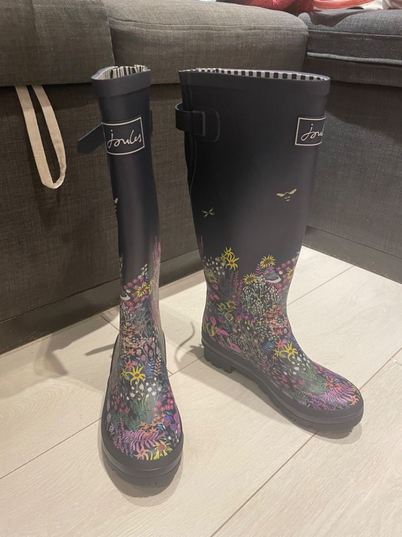 Latest boot discount styles 218