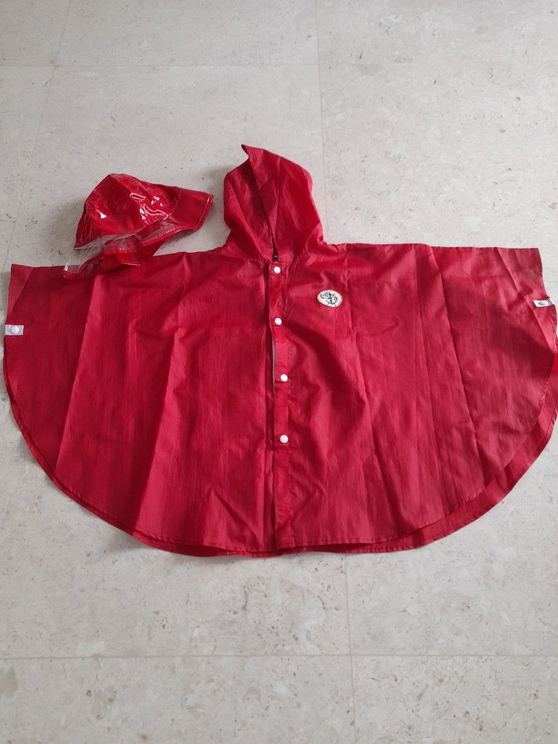 Umbrellas/raincoat, Everything Else on Carousell