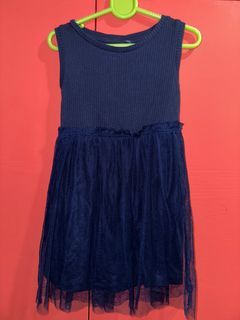 Uniqlo Dress - girls size 110