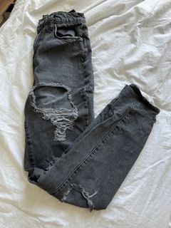 UO JEANS