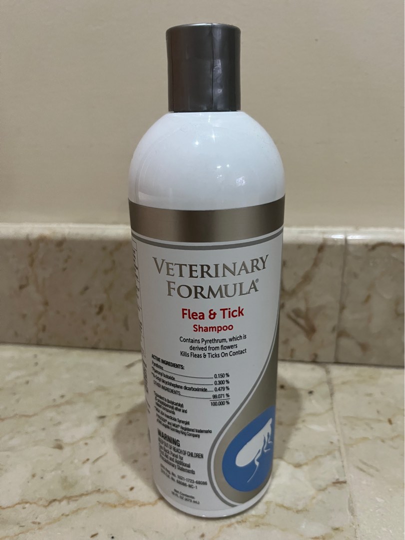 Veterinary formula flea shop and tick shampoo