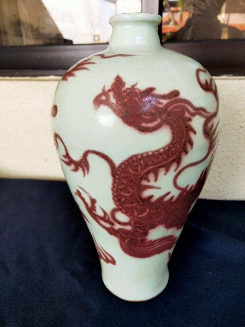 元代釉里红Yuan dynasty copper red vase 28cm high. Authentic n 