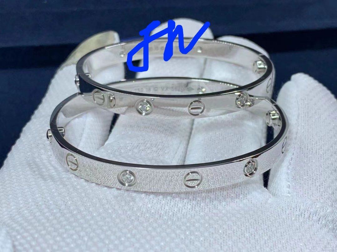 Cartier silver diamond bracelet hot sale