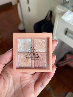 （分類：）位於 。 由 vickyhui1994 提交（商品編號 1238682030，圖片 1）。簡介： 。