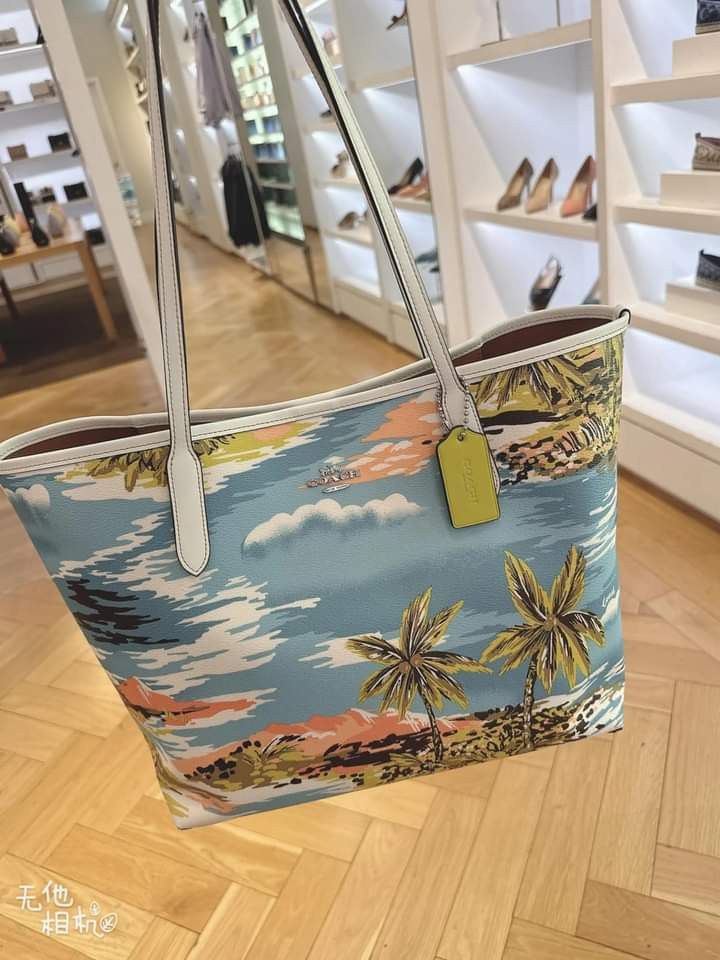 Coach flamingo tote bag store