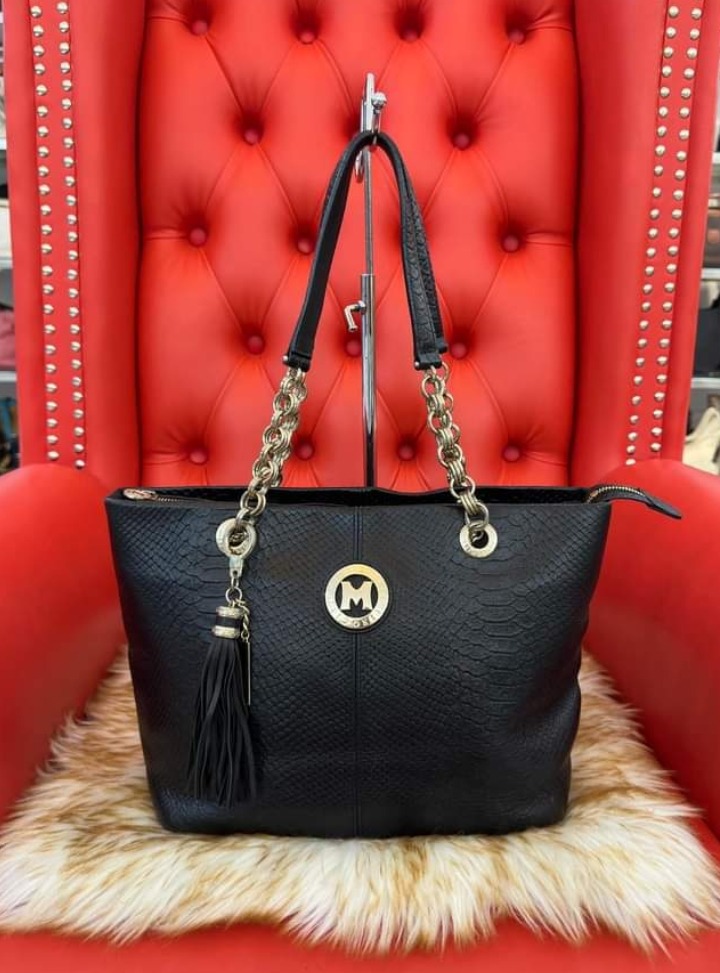 Metrocity Quilted Black Leather Chain Sling Bag, Luxury, Bags & Wallets on  Carousell