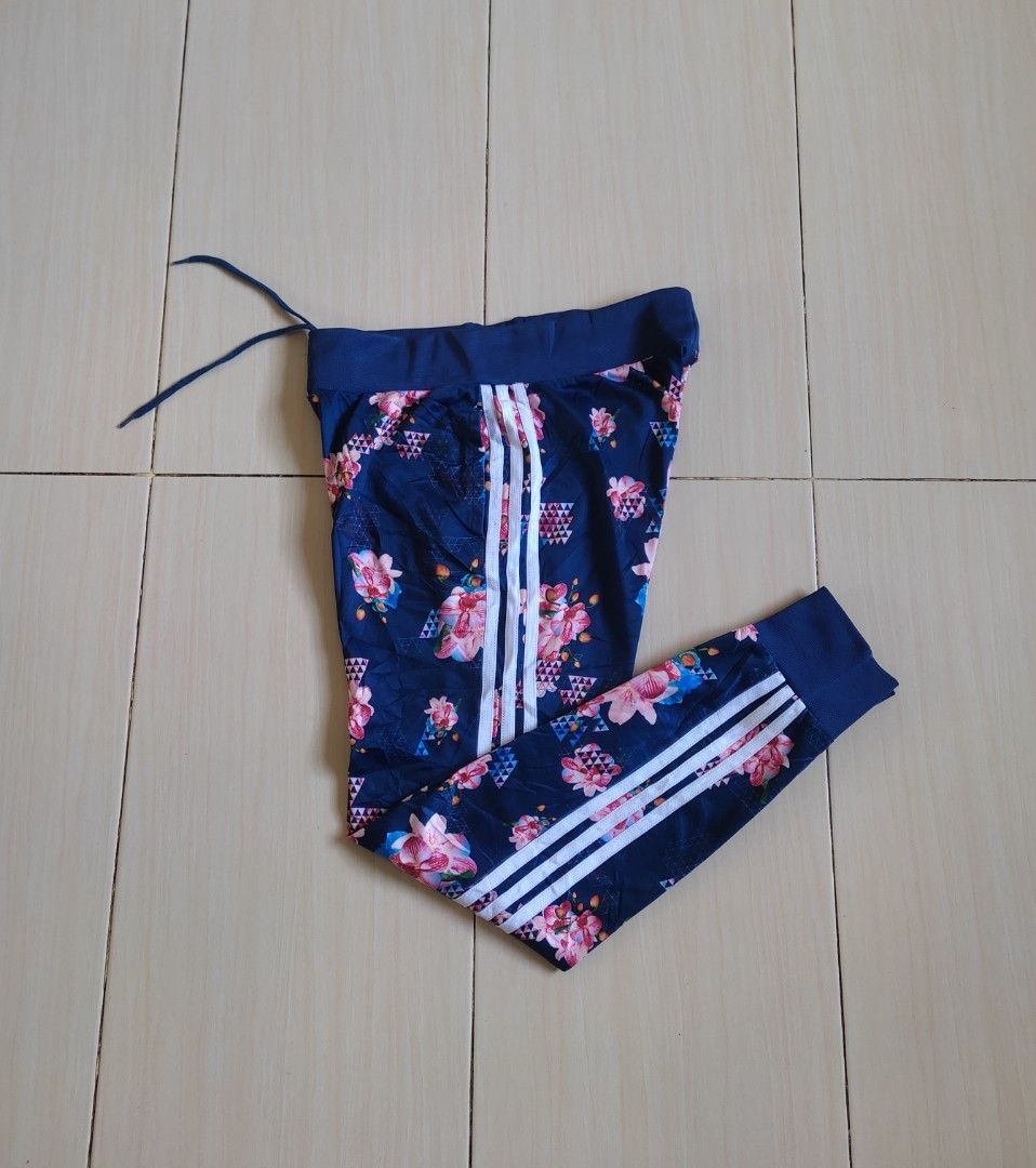 ADIDAS NEO WOMEN JOGGER PANTS SAIZ 30 34 Women s Fashion