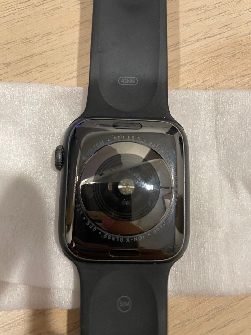 Apple watch series 5 42mm 2025 cellular