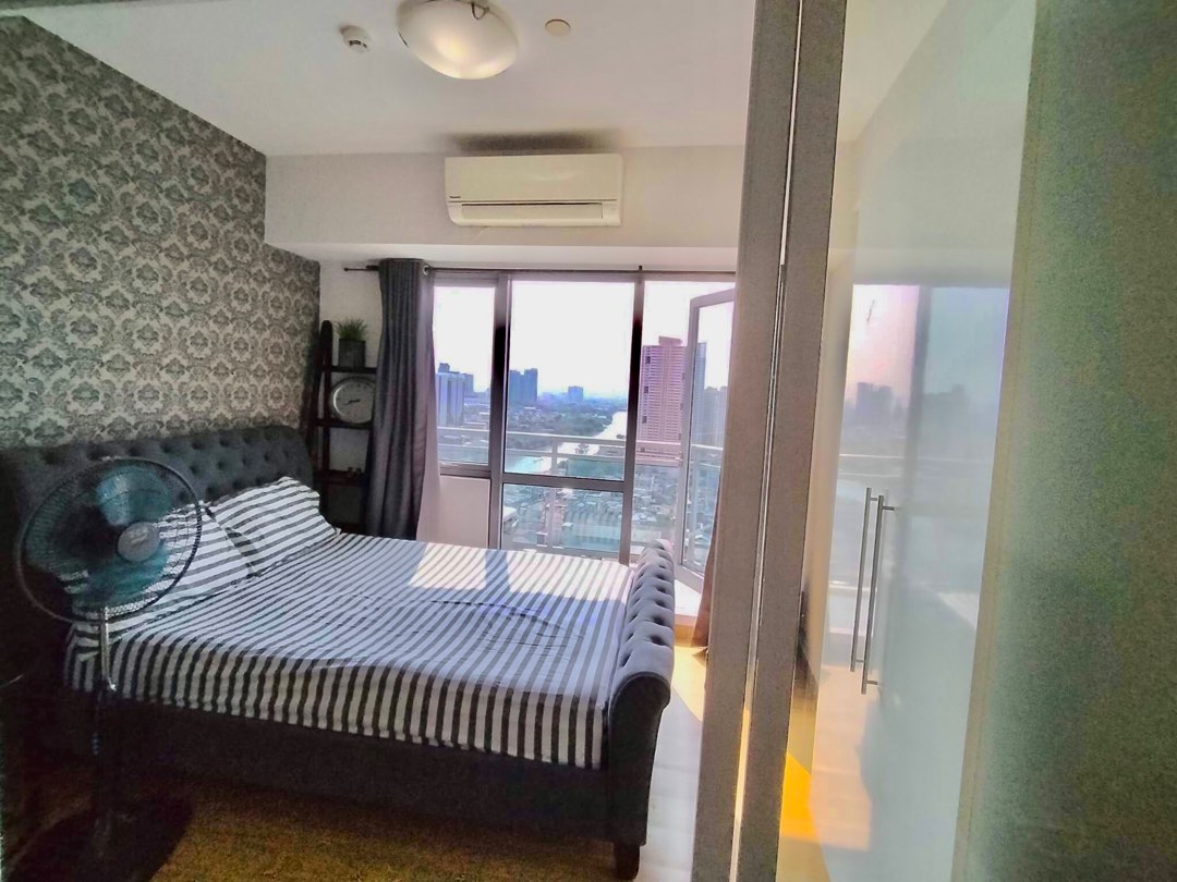 Aqua Residences for rent on Carousell