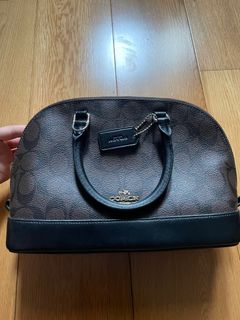 (Category: ) located in . Submitted by ydianeee (Listing ID 1238633002, Image 1). Description: .