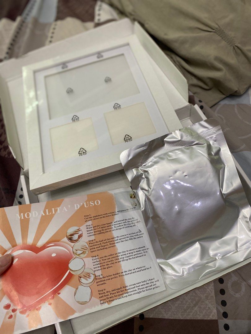 Baby hand and footprint kit (Category: Nursery Lighting & Decor) located in Santa Maria. Submitted by rmdeclutters (Listing ID 1238710396, Image 3). Description: .