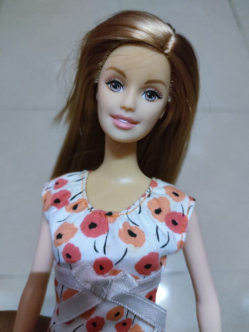 Barbie Chic Doll, Hobbies & Toys, Toys & Games on Carousell