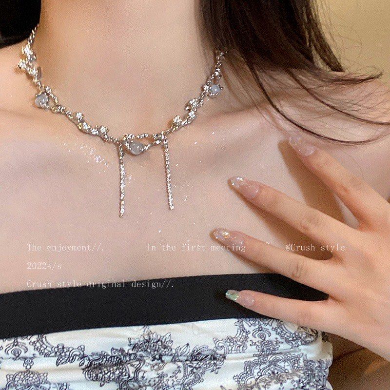 beaded silver white necklace chokers